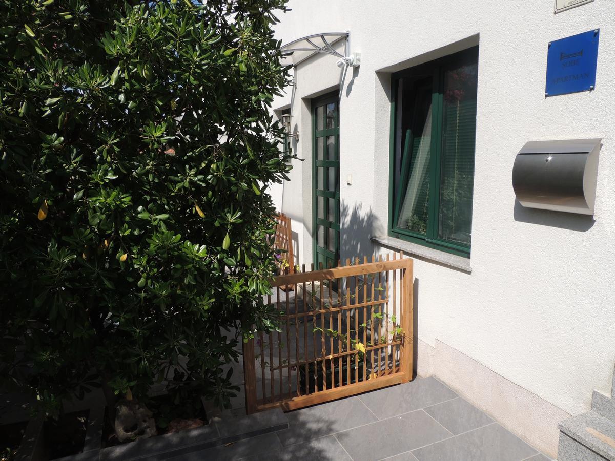 Apartments Suljic - Cash Only Property สตารีกราด ภายนอก รูปภาพ